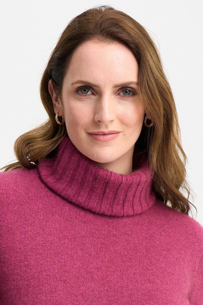 Womens Essential Snood Magnolia 0610