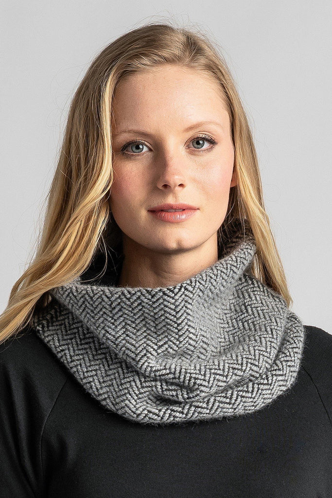 Womens Knit Weave Snood-Untouched World-Te Huia New Zealand