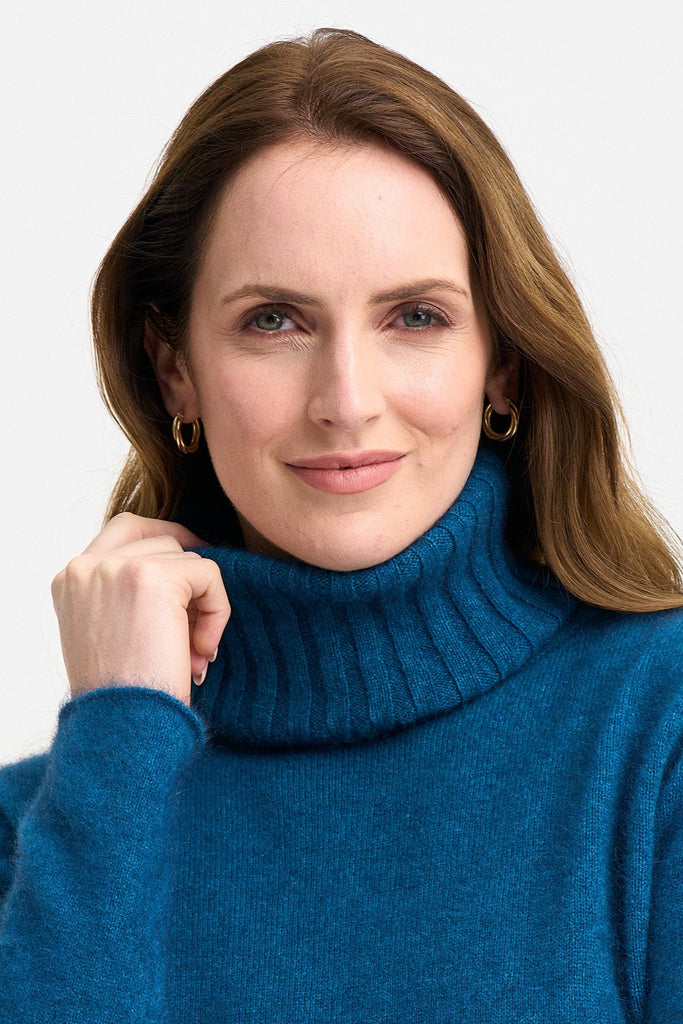 Womens Essential Snood Agean 0610
