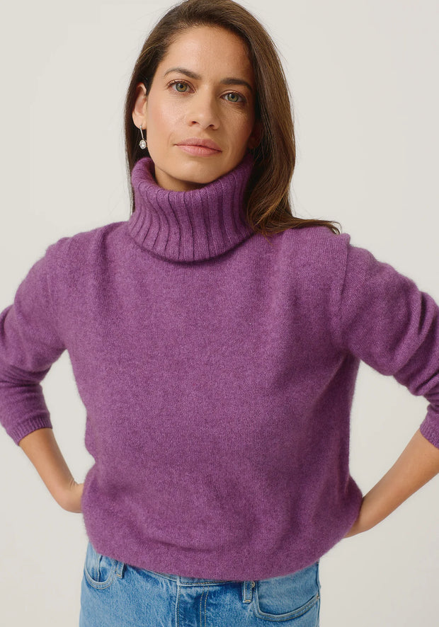 Womens Essential Snood Lilac 0610