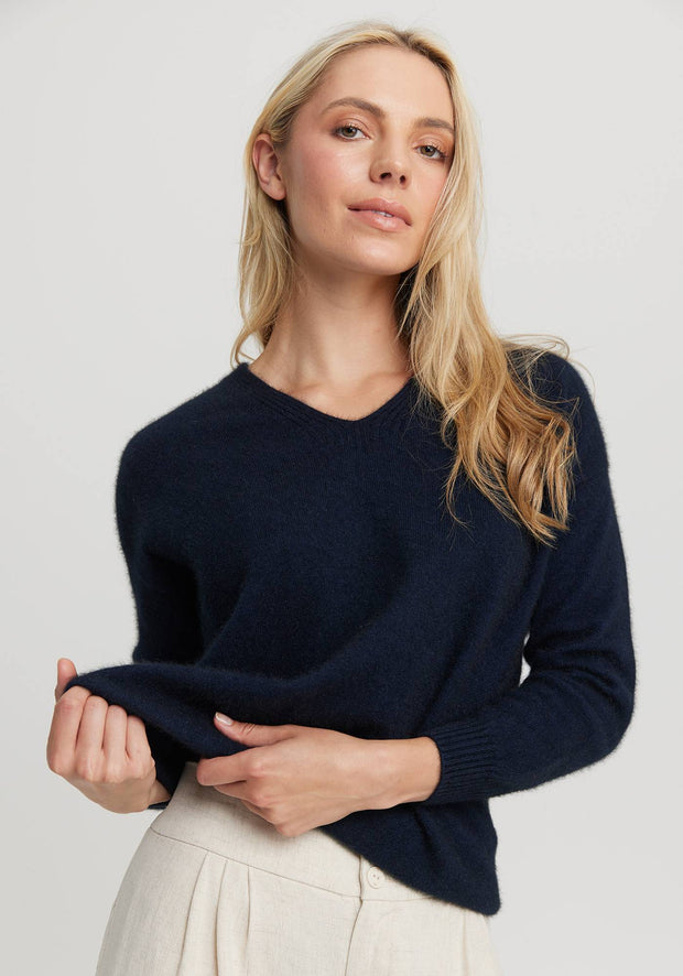 Womens Relax V Sweater Navy-100077