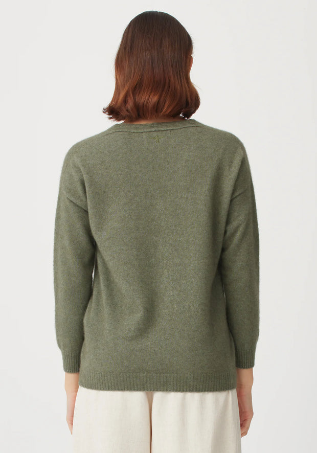 Womens Relax V Sweater Sage-100077