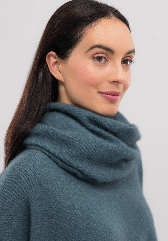 Womens Kapua Dream Loop Scarf