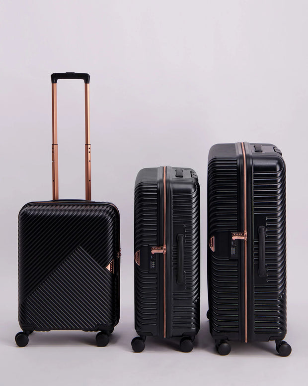 Saben Medium Suitcase Black