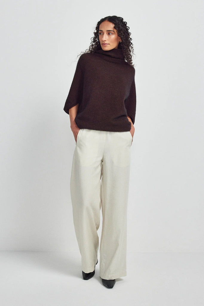 Womens Air Cape Sweater Cacao 1810