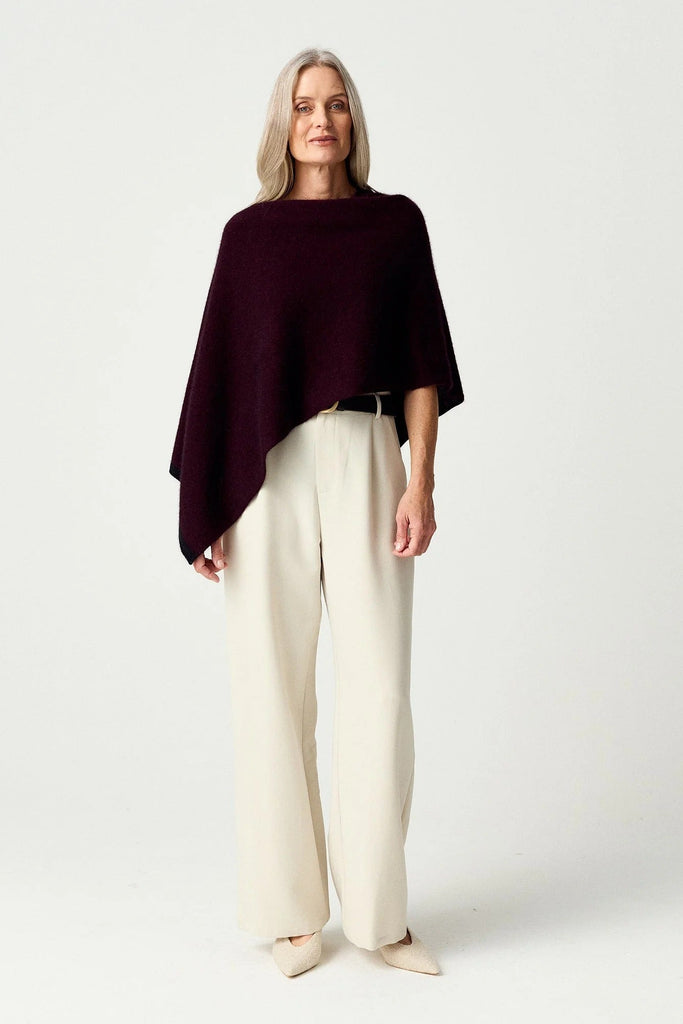 Womens Two Tone Poncho Beetroot/Jet 1623