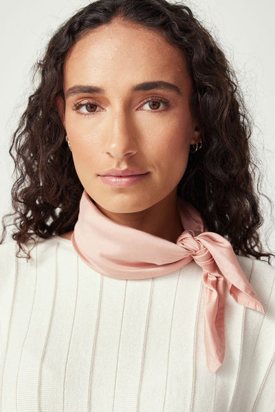 Womens Triangle Scarf Bloom  600215