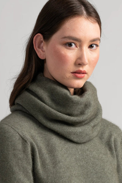 Womens Kapua Dream Loop Scarf Sage 0374
