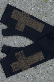 Merino Fingerless Gloves - Standard Length Bronze Cross